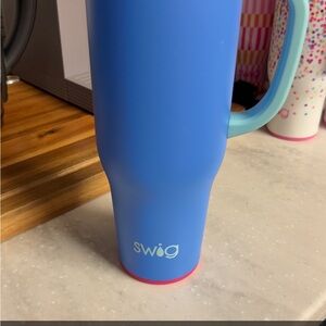 Swig Blue Tumbler with Handle